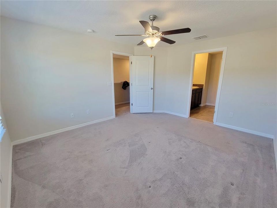 For Rent: $2,350 (3 beds, 2 baths, 1601 Square Feet)