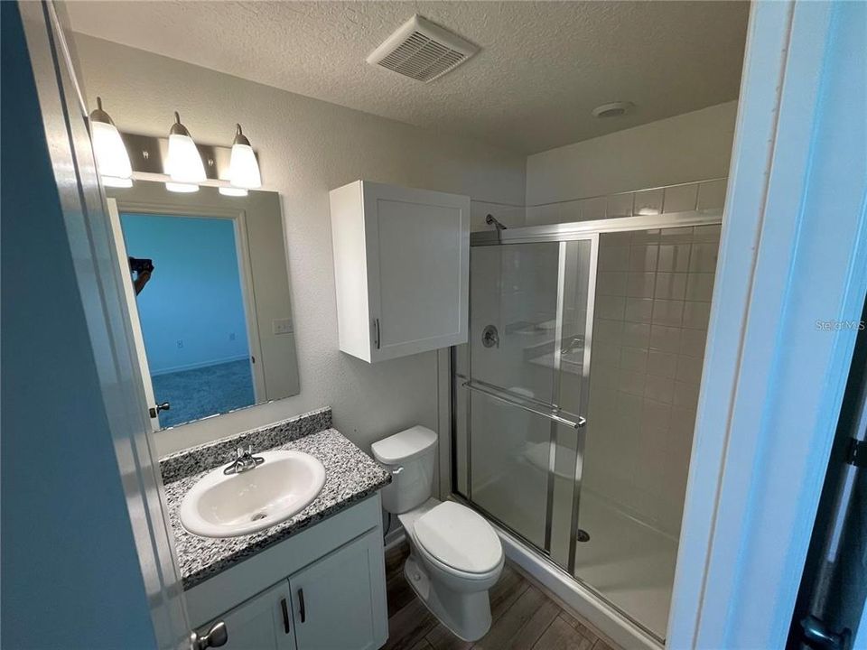 For Rent: $1,900 (3 beds, 2 baths, 1418 Square Feet)