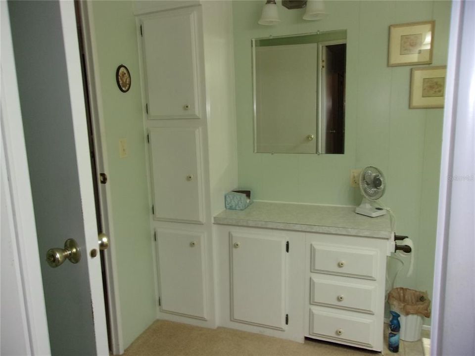 For Sale: $164,900 (2 beds, 2 baths, 1380 Square Feet)