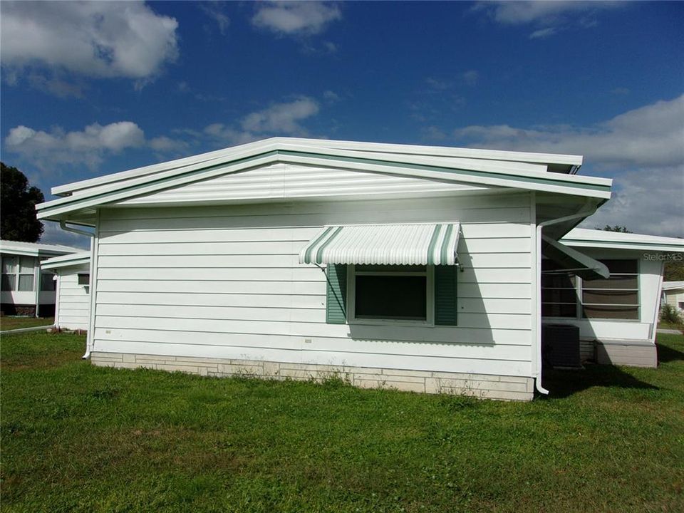 For Sale: $164,900 (2 beds, 2 baths, 1380 Square Feet)