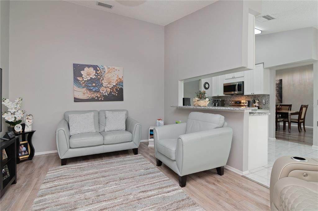 For Sale: $359,900 (2 beds, 2 baths, 1549 Square Feet)