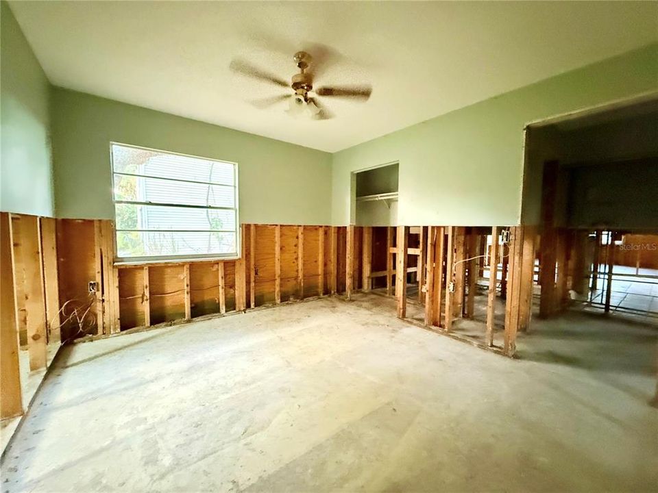 For Sale: $175,000 (0 beds, 0 baths, 1680 Square Feet)