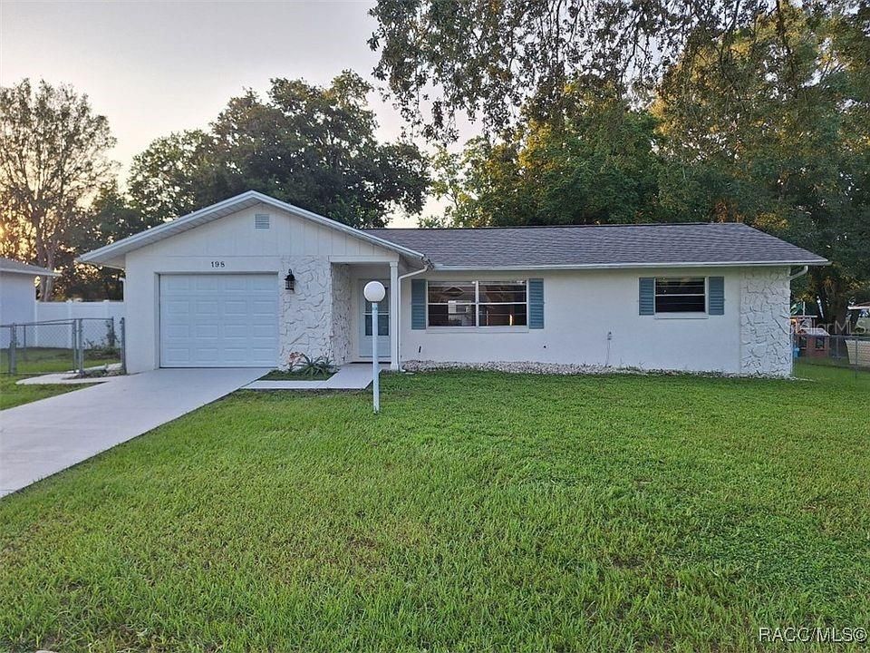 Vendido Recientemente: $196,000 (2 camas, 1 baños, 1226 Pies cuadrados)