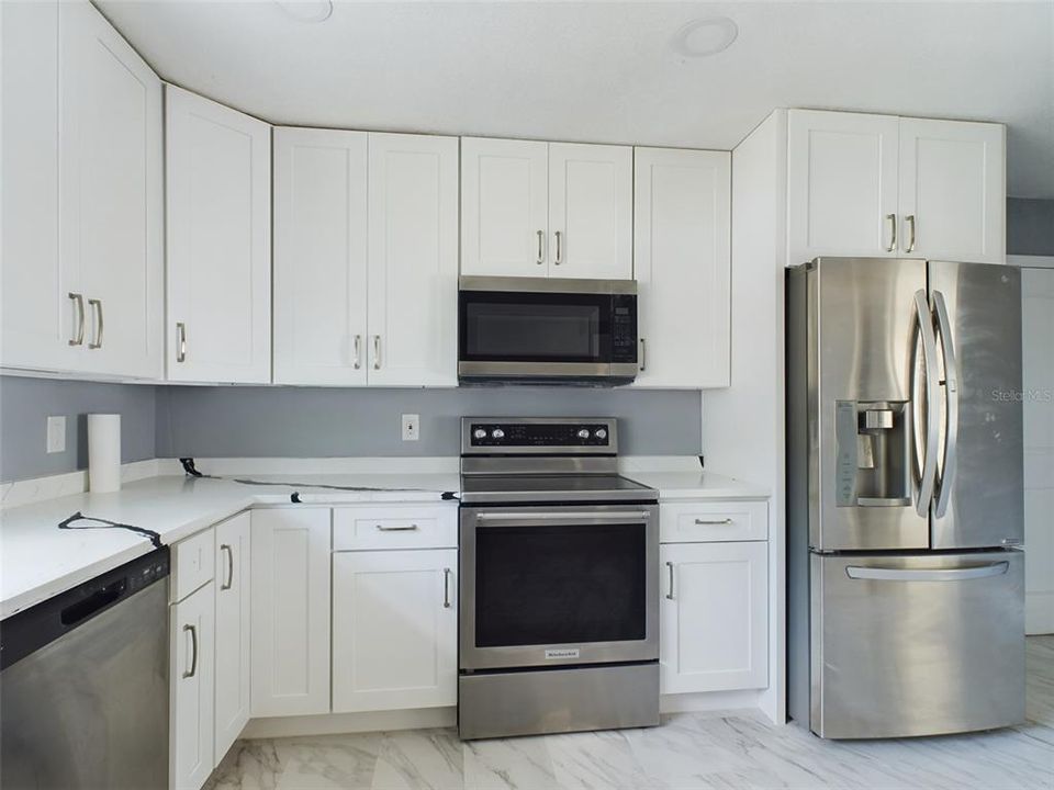 For Sale: $359,900 (3 beds, 1 baths, 1922 Square Feet)