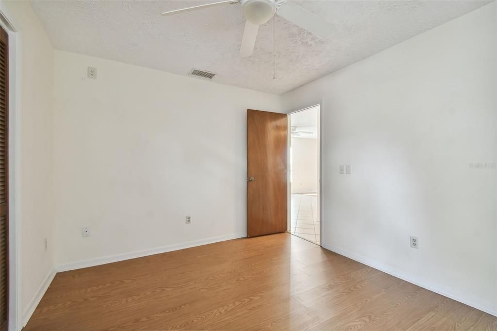 For Sale: $379,000 (2 beds, 2 baths, 1040 Square Feet)