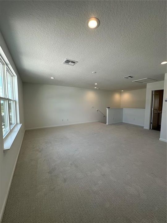 Studio and bathroom over the garage