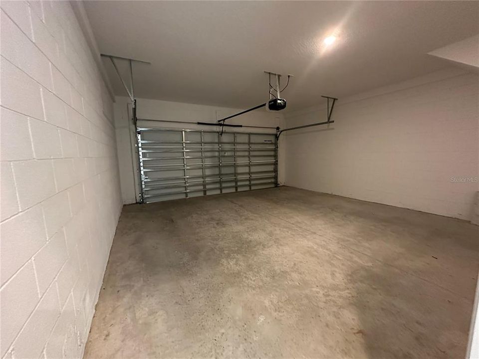 En Renta: $3,100 (4 camas, 3 baños, 1996 Pies cuadrados)