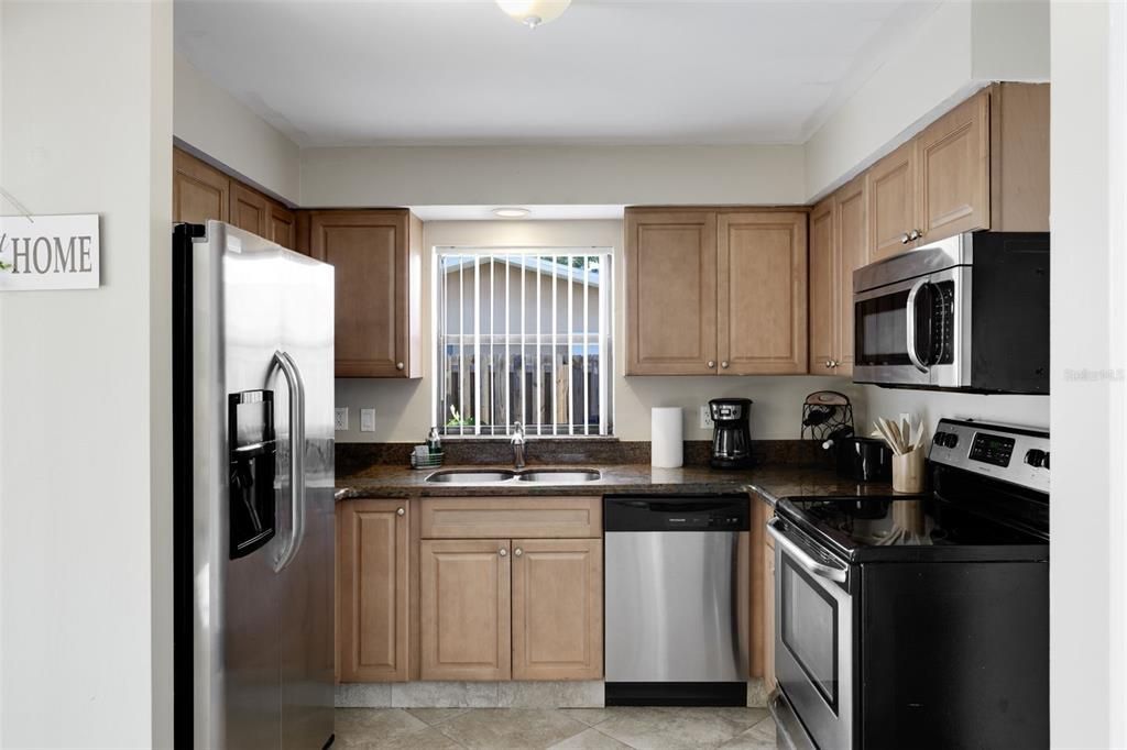 For Sale: $305,000 (3 beds, 2 baths, 1242 Square Feet)