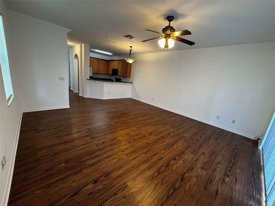 For Rent: $2,500 (3 beds, 2 baths, 1756 Square Feet)