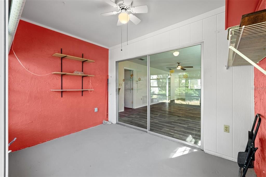 For Sale: $200,000 (2 beds, 2 baths, 1064 Square Feet)