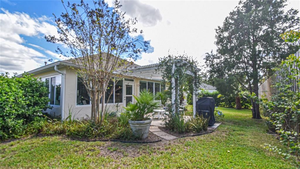 For Sale: $329,000 (3 beds, 2 baths, 1731 Square Feet)