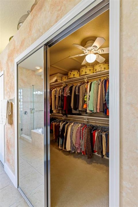 Walk-in Closet