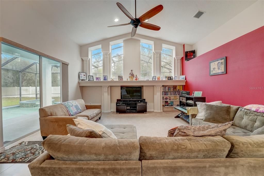 For Sale: $650,000 (4 beds, 3 baths, 2607 Square Feet)