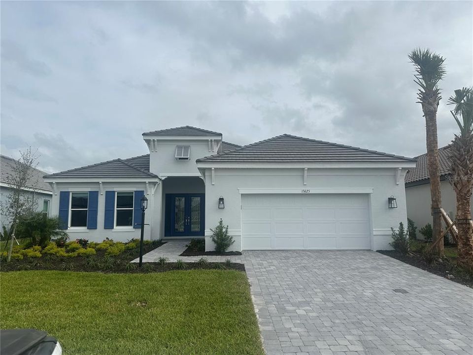 Recently Sold: $1,353,772 (3 beds, 3 baths, 2928 Square Feet)