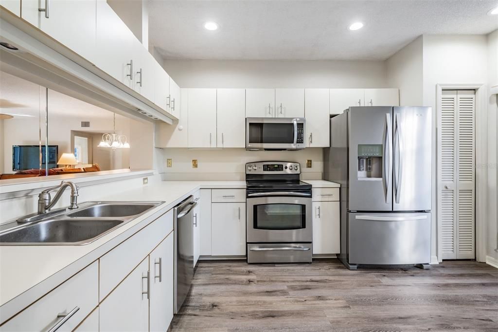 Ample cabinets and Pantry