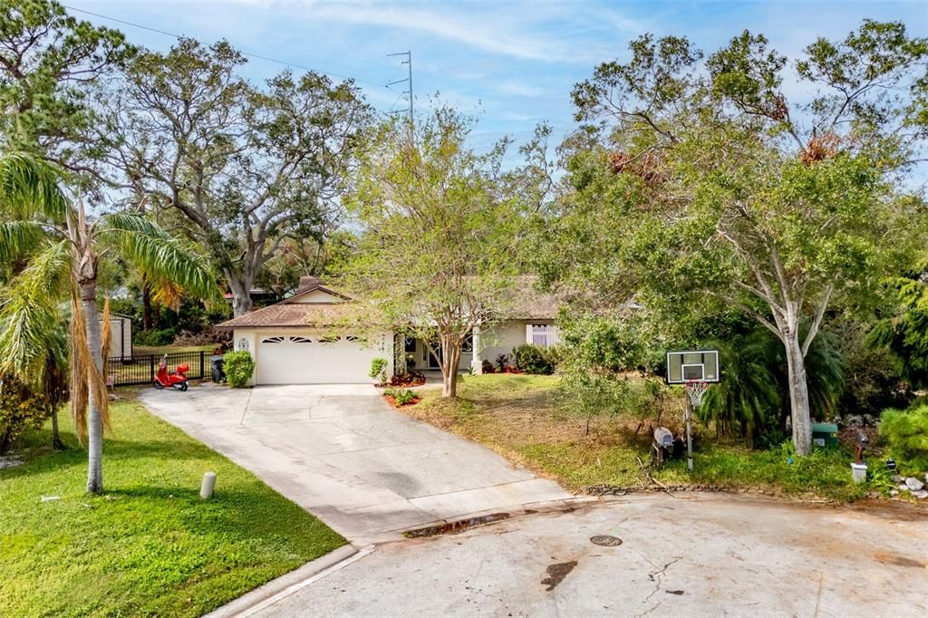 Active With Contract: $799,000 (4 beds, 3 baths, 2482 Square Feet)