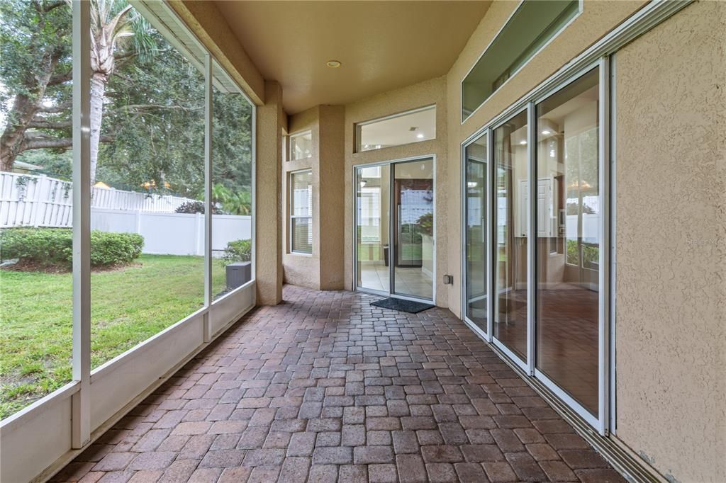 Screened-In Lanai / Florida Room