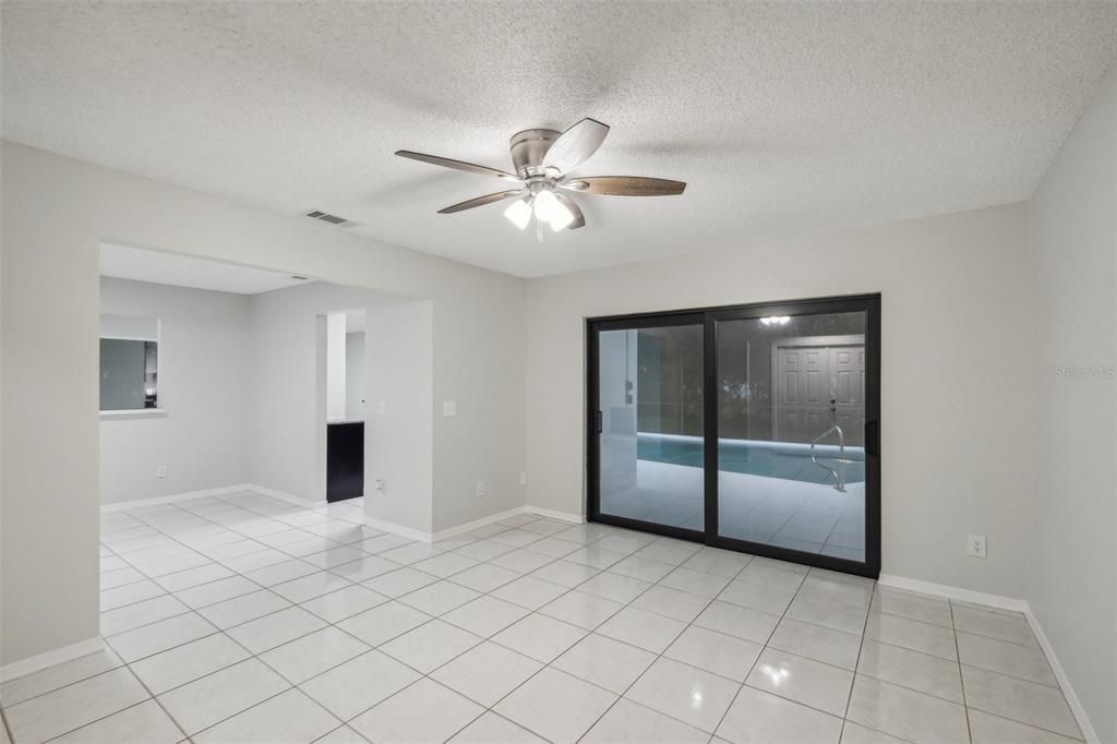 For Sale: $399,900 (3 beds, 2 baths, 1813 Square Feet)