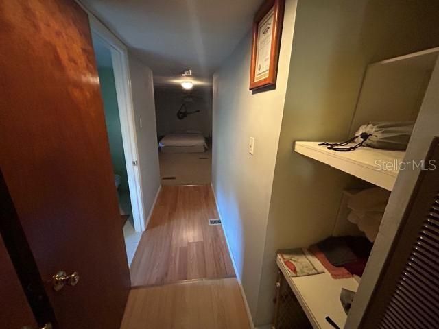 For Sale: $99,900 (2 beds, 2 baths, 924 Square Feet)