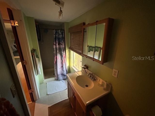 For Sale: $99,900 (2 beds, 2 baths, 924 Square Feet)