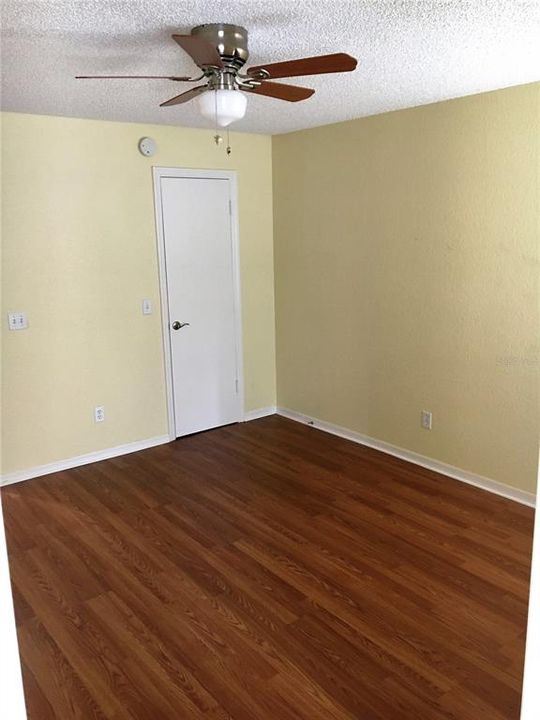 For Rent: $1,400 (1 beds, 1 baths, 711 Square Feet)