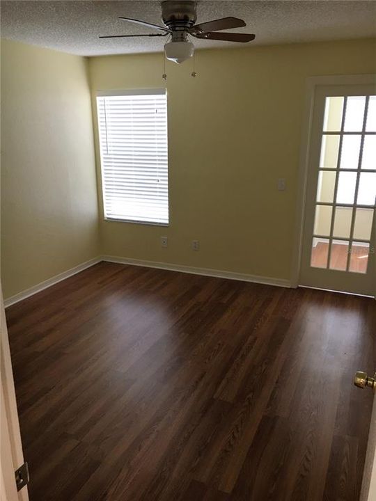 For Rent: $1,400 (1 beds, 1 baths, 711 Square Feet)