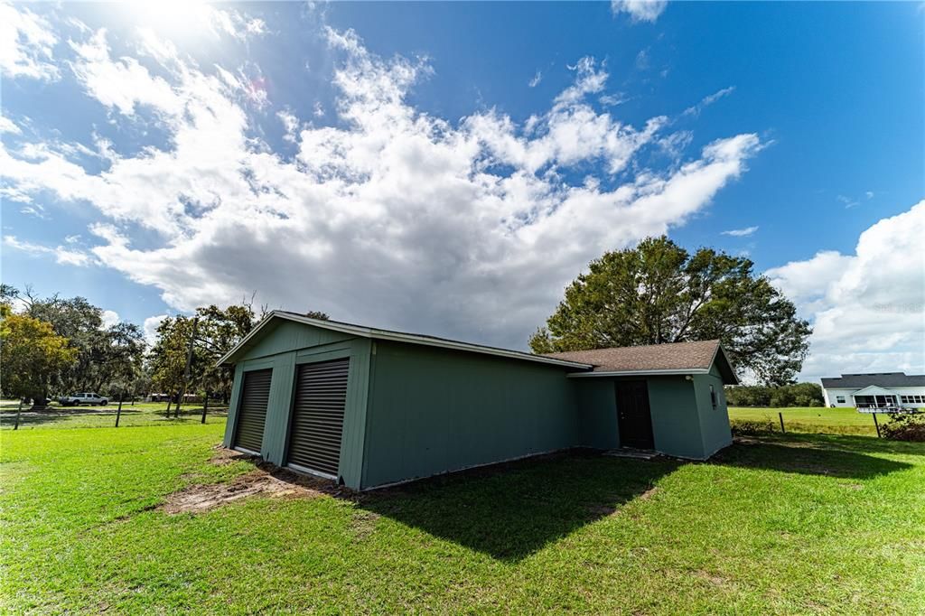 Detached Garage/Workshop