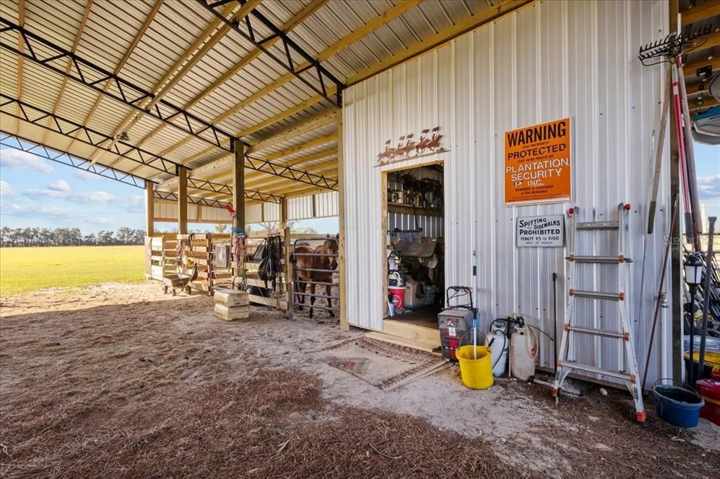 tack room/workshop