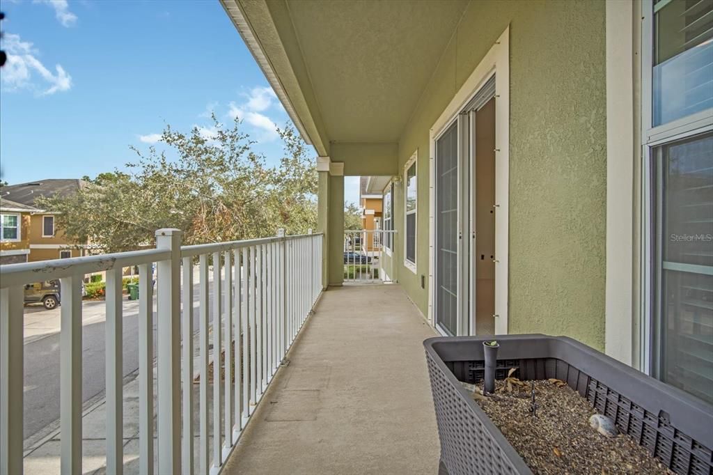 Active With Contract: $345,000 (2 beds, 2 baths, 1264 Square Feet)