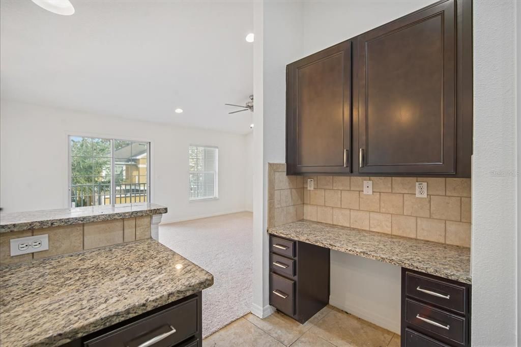 Active With Contract: $345,000 (2 beds, 2 baths, 1264 Square Feet)