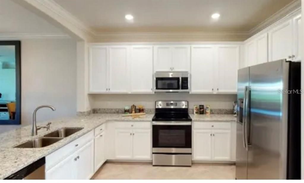 For Sale: $316,000 (3 beds, 2 baths, 1417 Square Feet)