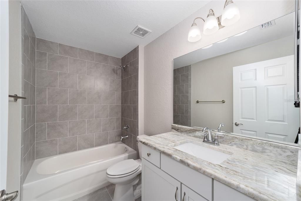 For Sale: $244,900 (3 beds, 2 baths, 1399 Square Feet)