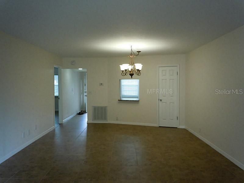 For Rent: $1,950 (2 beds, 2 baths, 1175 Square Feet)