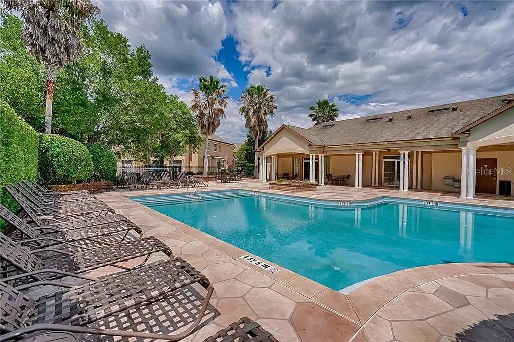 Clubhouse Pool