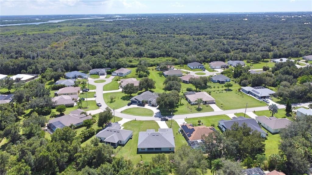 合同活跃: $383,100 (4 贝兹, 2 浴室, 2330 平方英尺)