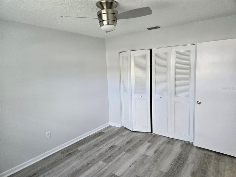 For Sale: $171,900 (2 beds, 2 baths, 1090 Square Feet)