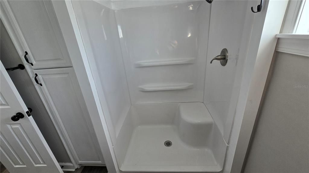 For Sale: $112,000 (2 beds, 2 baths, 942 Square Feet)