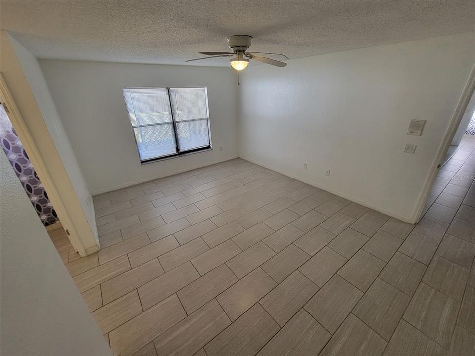 For Sale: $307,000 (3 beds, 2 baths, 1282 Square Feet)