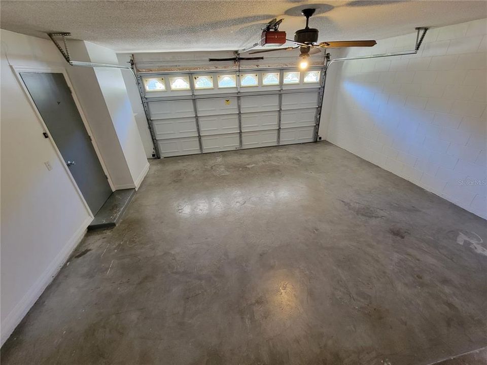 For Sale: $307,000 (3 beds, 2 baths, 1282 Square Feet)