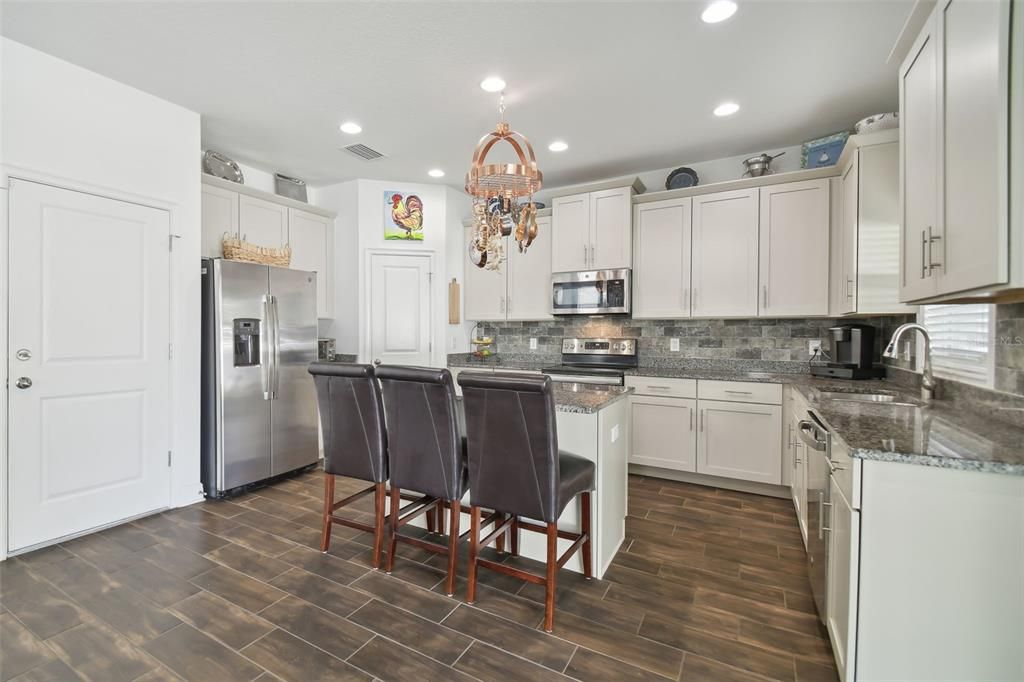 For Sale: $899,900 (4 beds, 2 baths, 2409 Square Feet)