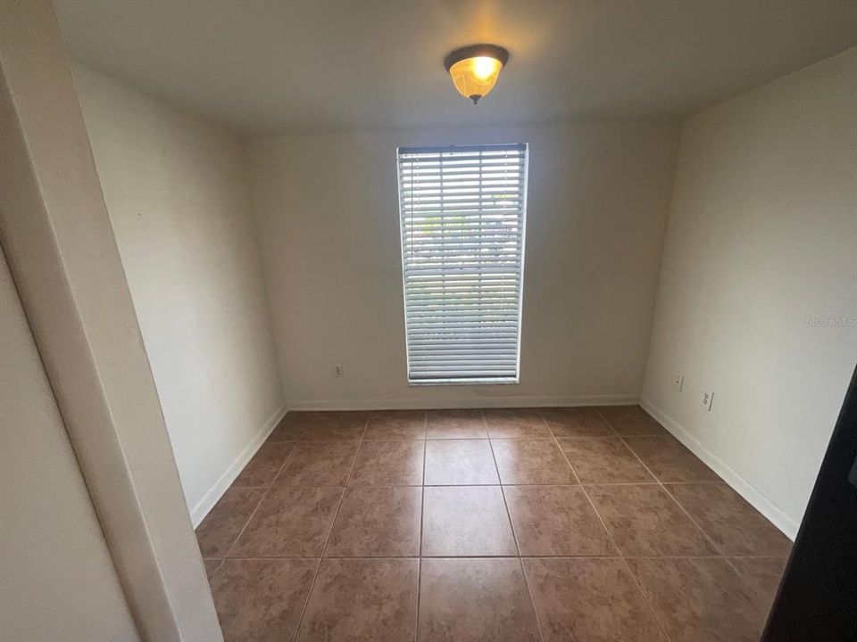 For Rent: $2,100 (3 beds, 2 baths, 1368 Square Feet)