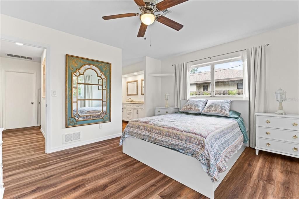 For Sale: $435,000 (3 beds, 2 baths, 1737 Square Feet)