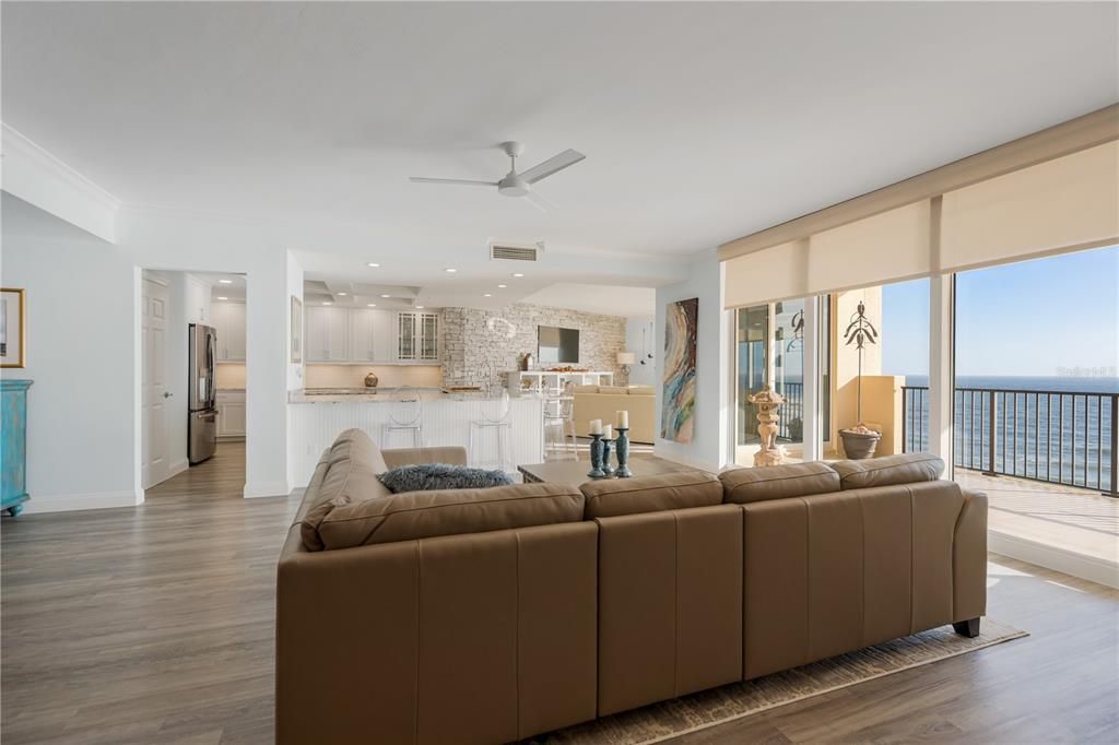 Active With Contract: $1,989,000 (4 beds, 3 baths, 3283 Square Feet)