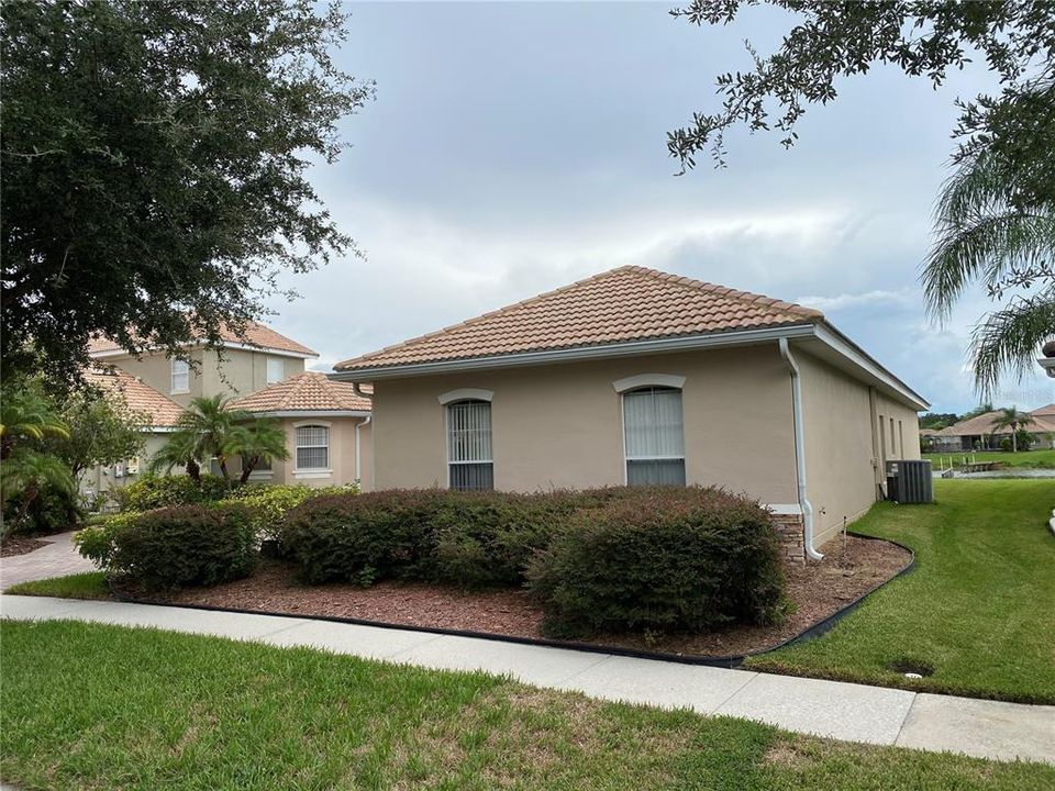 For Rent: $2,500 (4 beds, 3 baths, 2724 Square Feet)