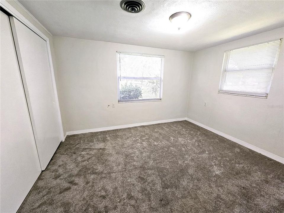 For Rent: $1,425 (1 beds, 1 baths, 696 Square Feet)