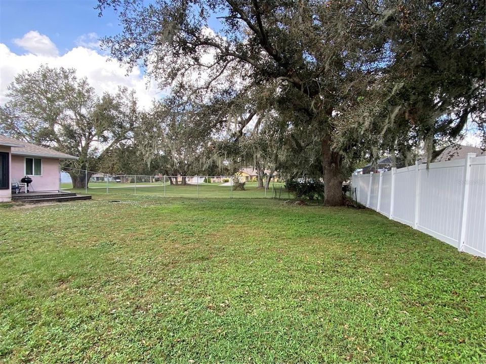 For Sale: $223,900 (3 beds, 2 baths, 1066 Square Feet)