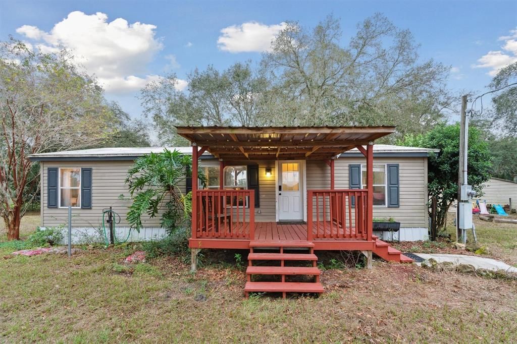 For Sale: $150,000 (3 beds, 2 baths, 1008 Square Feet)