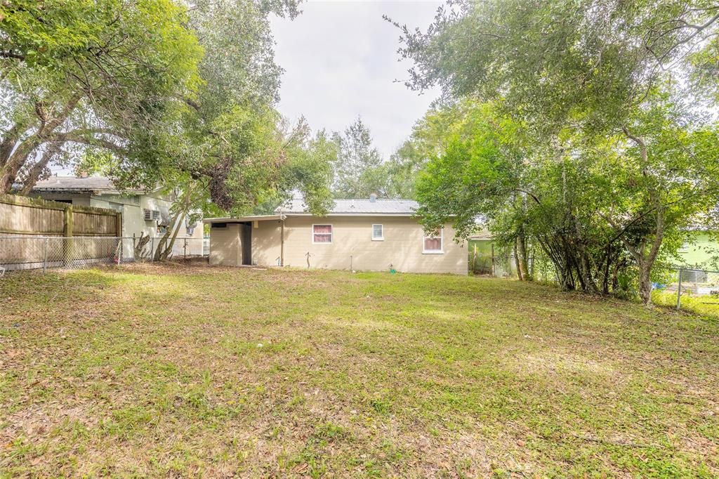 fully fenced yard