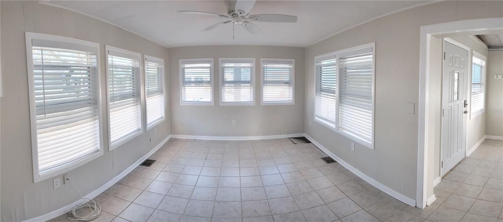 DINING ROOM AREA