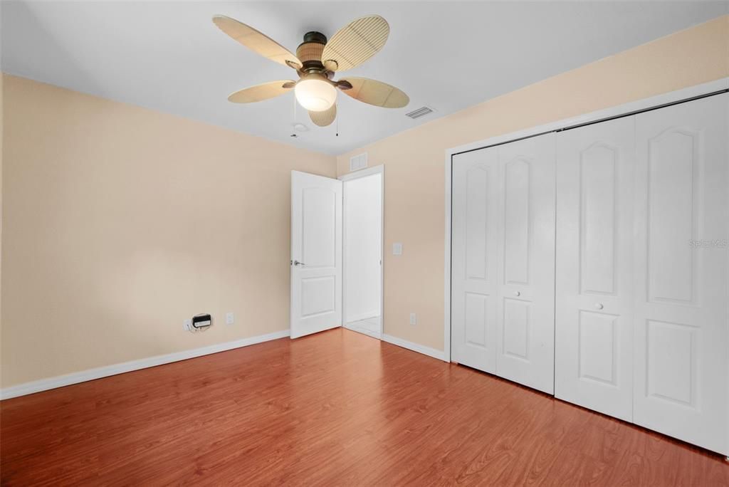 Active With Contract: $319,900 (3 beds, 2 baths, 1245 Square Feet)